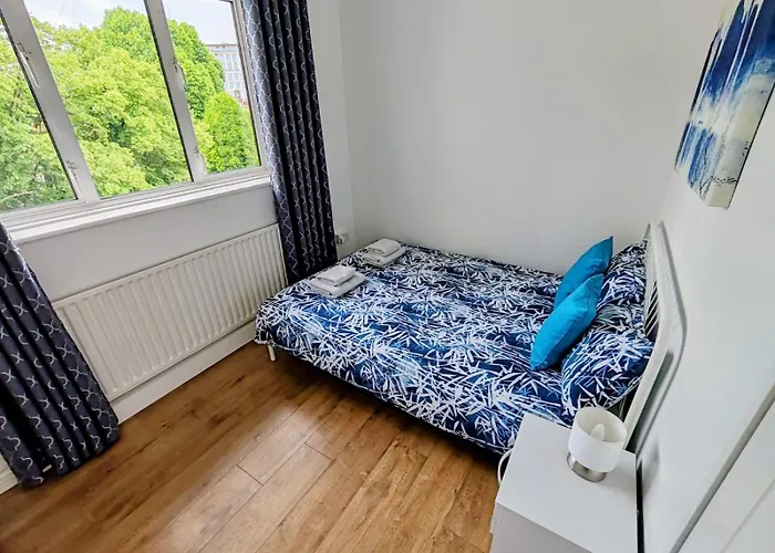 White City Apartment, Your London Stay